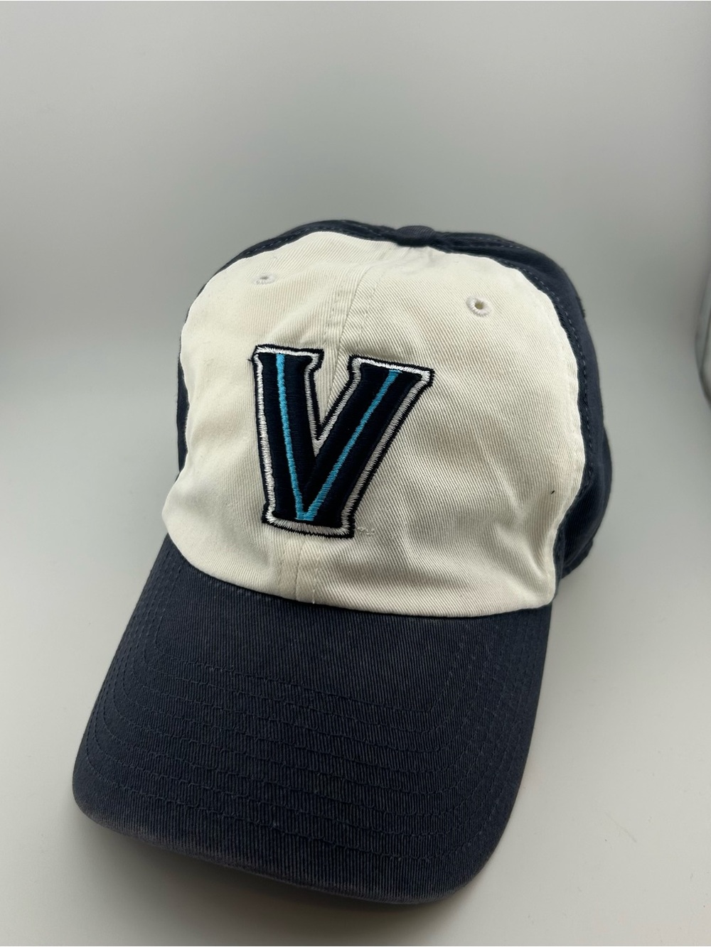 Vtg Villanova Wildcats The Franchise Twins Enterprise Size M Fitted Hat Cap NCAA
